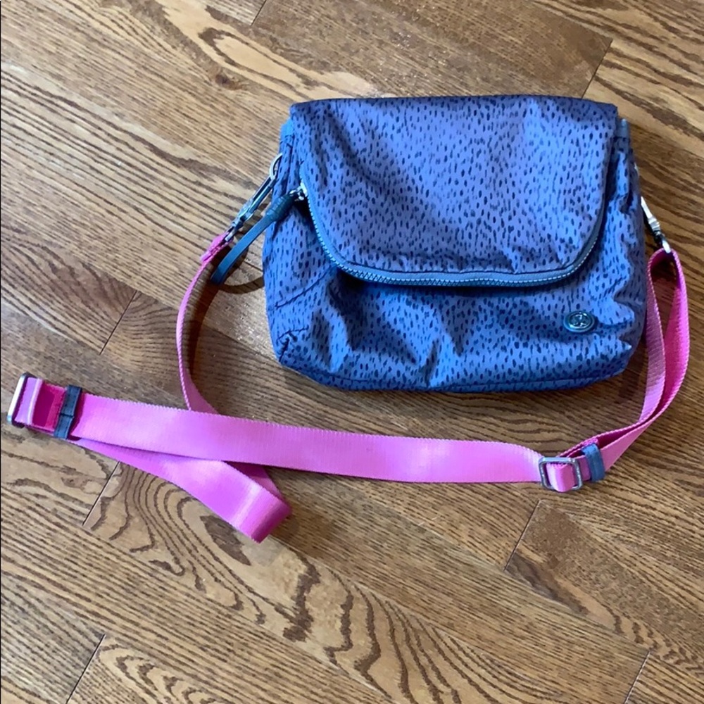 Lululemon All Night Festival Bag